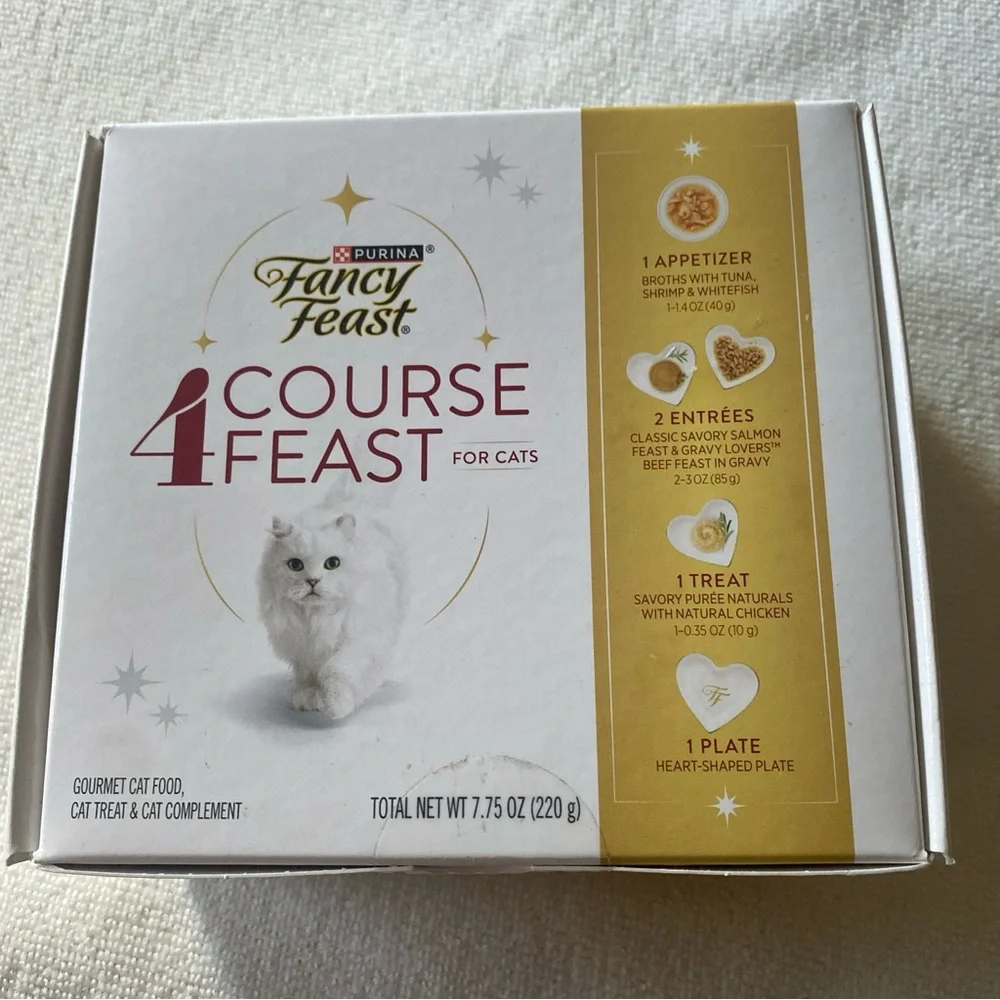 Fancy Feast 4 Course Feast Cat Dinner - White & Gold